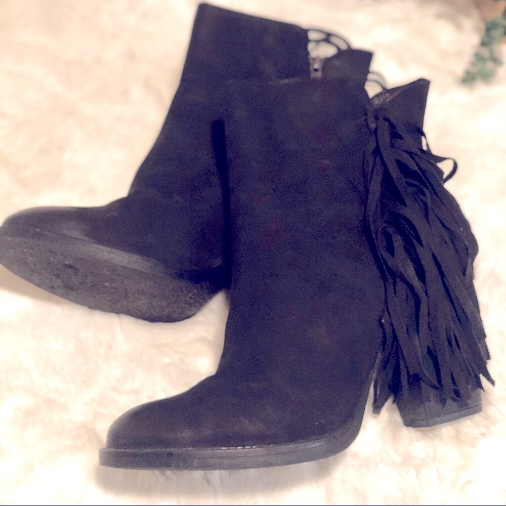 Steve Madden Woodstock Black Nubuck Leather Bootie